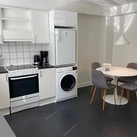 Homey 1-bedroom In Great Neighborhood Apartment